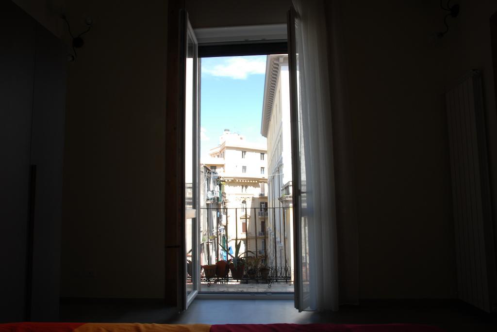 La Fontana Di Rua Catalana Apartamento *